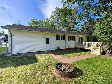 307 Hilltop Drive Goodhue MN 55027