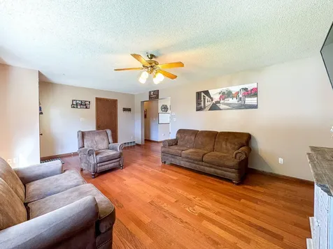 307 Hilltop Drive Goodhue MN 55027