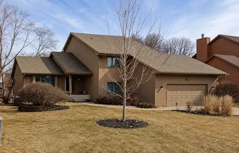 2100 Edinbrook Court Brooklyn Park MN 55443