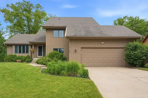 2100 Edinbrook Court Brooklyn Park MN 55443