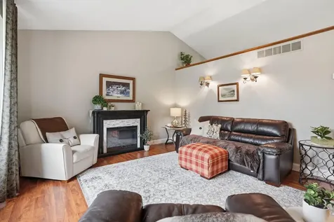 2100 Edinbrook Court Brooklyn Park MN 55443