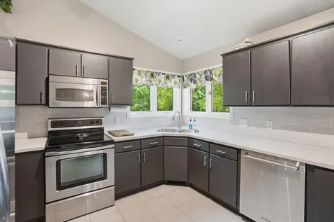 2100 Edinbrook Court Brooklyn Park MN 55443