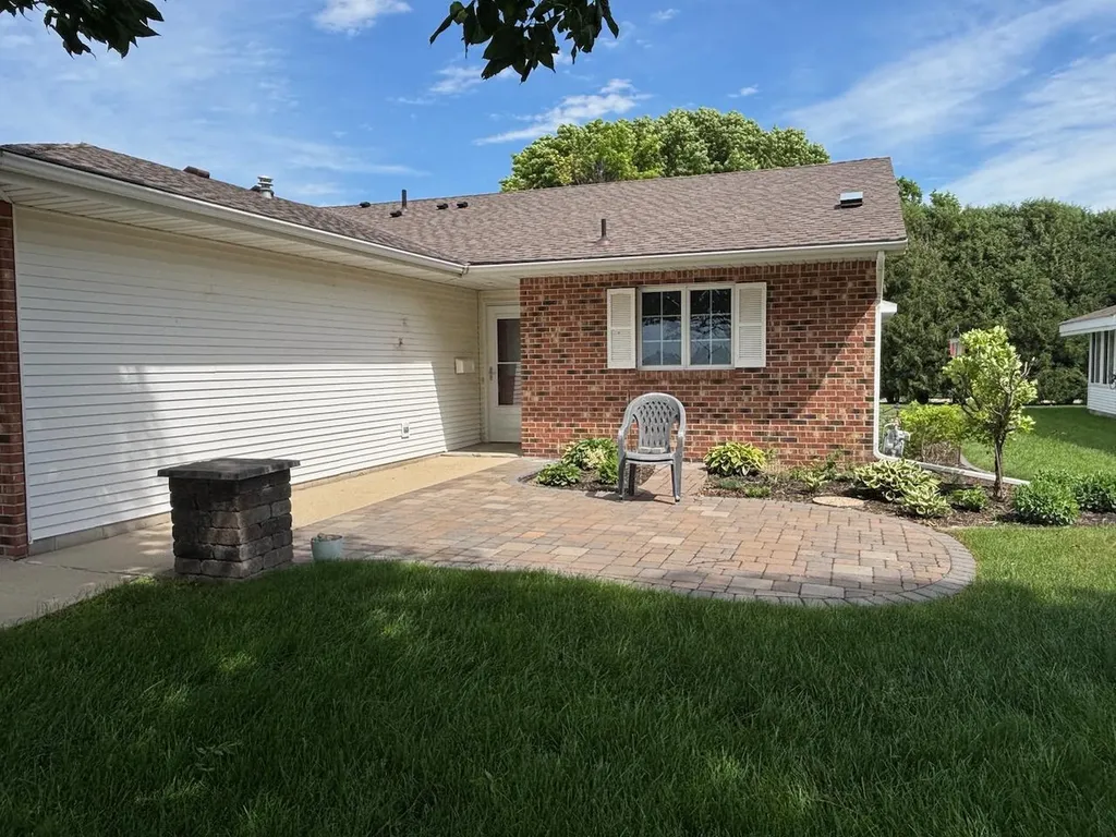 806 28th Avenue SW Willmar MN 56201