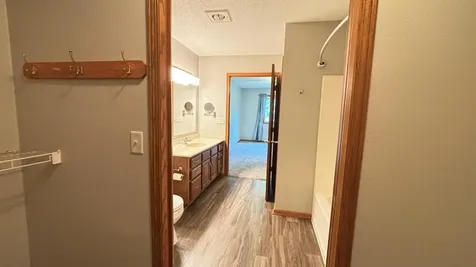 806 28th Avenue SW Willmar MN 56201