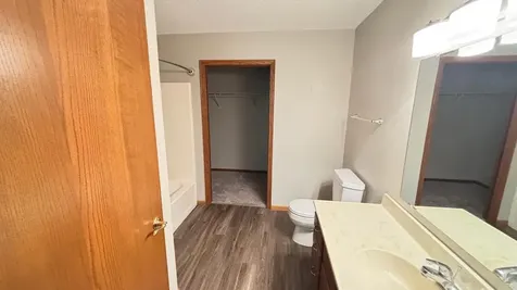 806 28th Avenue SW Willmar MN 56201