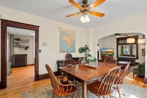 922 Armstrong Avenue Saint Paul MN 55102