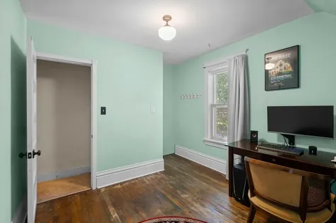 922 Armstrong Avenue Saint Paul MN 55102