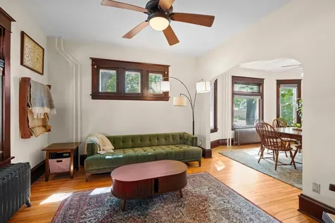 922 Armstrong Avenue Saint Paul MN 55102