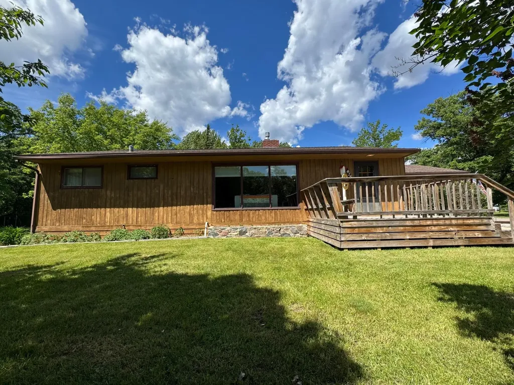 415 Roosevelt Street NE Warroad MN 56763
