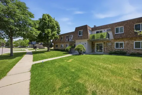 2320 20th Avenue S Fargo ND 58103