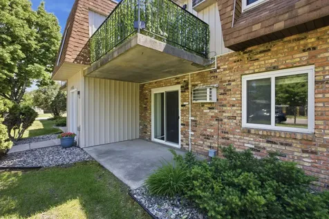 2320 20th Avenue S Fargo ND 58103