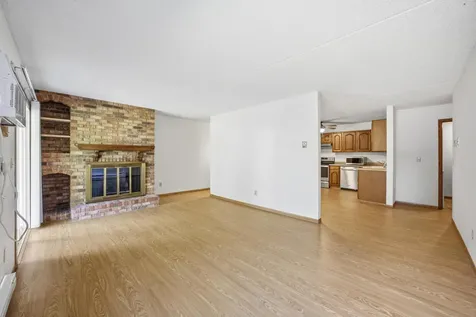 2320 20th Avenue S Fargo ND 58103
