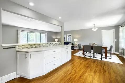 14810 Gleason Lake Drive Plymouth MN 55447