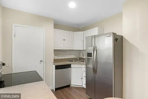 1868 Hawthorne Avenue E Saint Paul MN 55119