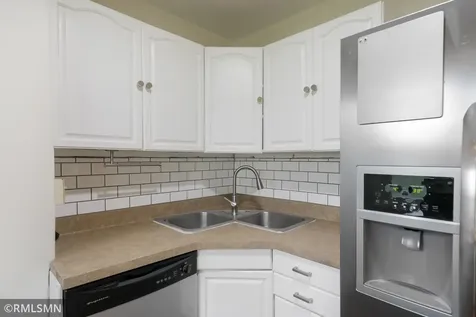 1868 Hawthorne Avenue E Saint Paul MN 55119