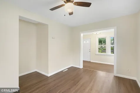 1868 Hawthorne Avenue E Saint Paul MN 55119