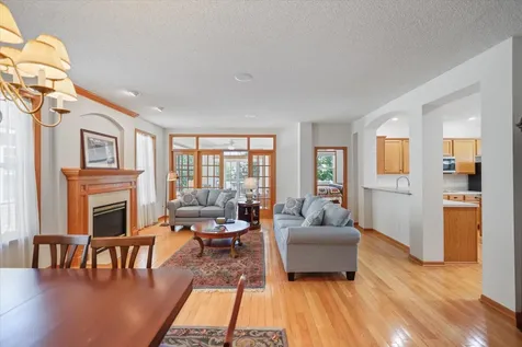 15152 Dundee Avenue Apple Valley MN 55124