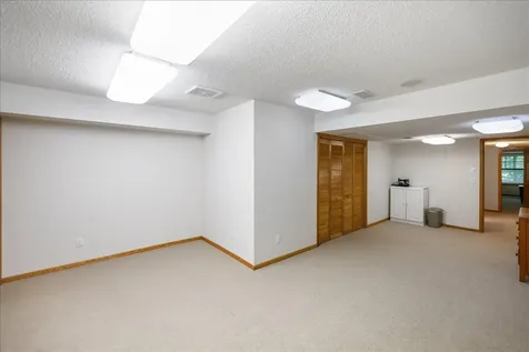 15152 Dundee Avenue Apple Valley MN 55124