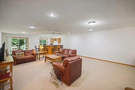 15152 Dundee Avenue Apple Valley MN 55124