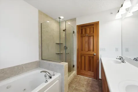 8262 Labont Way Eden Prairie MN 55344