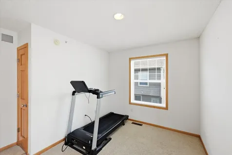 8262 Labont Way Eden Prairie MN 55344