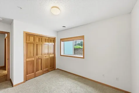 8262 Labont Way Eden Prairie MN 55344