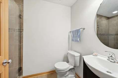 8262 Labont Way Eden Prairie MN 55344