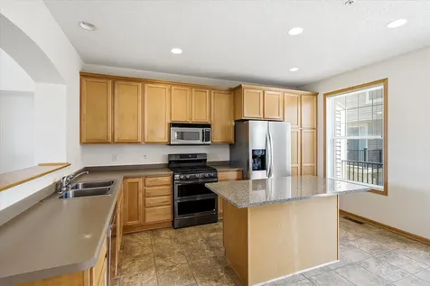 8262 Labont Way Eden Prairie MN 55344