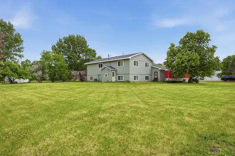 3513 41st Avenue S Fargo ND 58104