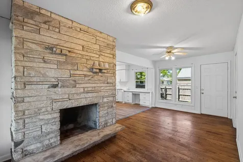 2406 Ericon Drive Brooklyn Center MN 55430