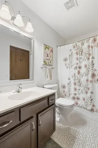 1411 Oak Leaf Lane Burnsville MN 55337