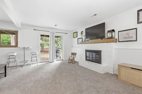 1411 Oak Leaf Lane Burnsville MN 55337