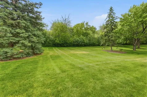 1411 Oak Leaf Lane Burnsville MN 55337