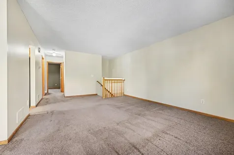 9674 Hale Avenue S Cottage Grove MN 55016