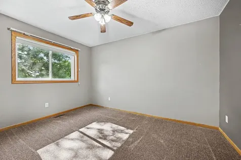 9674 Hale Avenue S Cottage Grove MN 55016