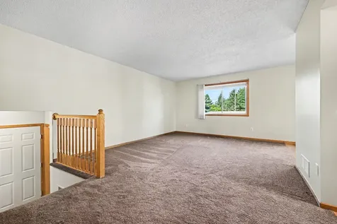 9674 Hale Avenue S Cottage Grove MN 55016