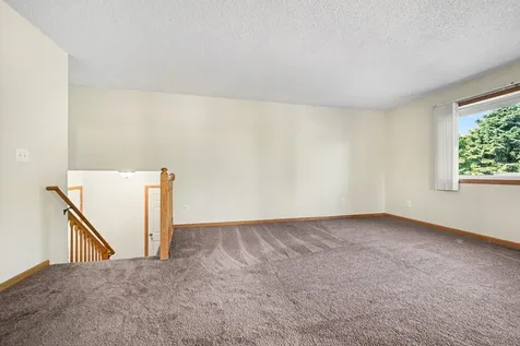 9674 Hale Avenue S Cottage Grove MN 55016