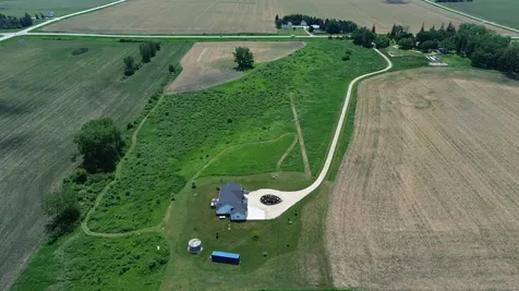 10319 30 Highway SW Hayfield MN 55940