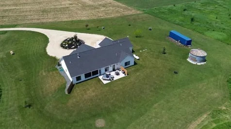 10319 30 Highway SW Hayfield MN 55940