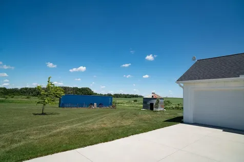 10319 30 Highway SW Hayfield MN 55940