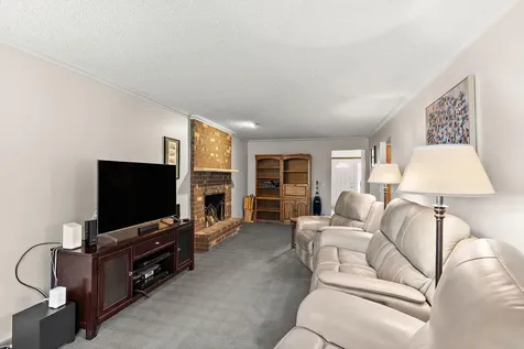 1265 Belmont Lane W Roseville MN 55113