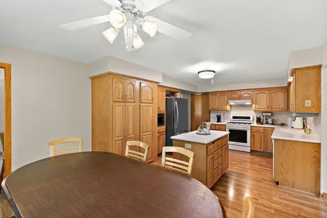 1265 Belmont Lane W Roseville MN 55113