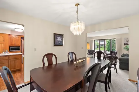 1265 Belmont Lane W Roseville MN 55113