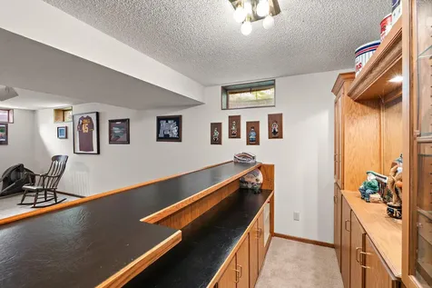 1265 Belmont Lane W Roseville MN 55113