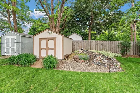 1265 Belmont Lane W Roseville MN 55113