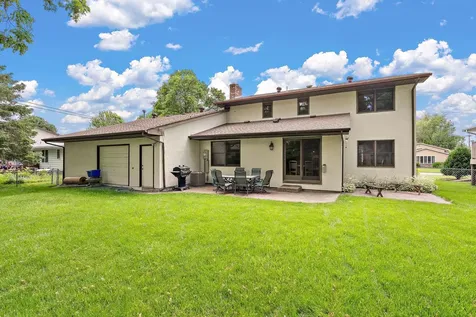 1265 Belmont Lane W Roseville MN 55113