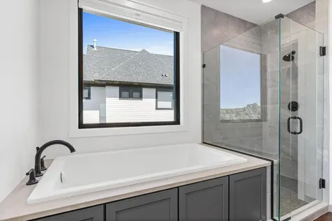 105 Spring Farm Road North Oaks MN 55127
