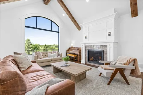 105 Spring Farm Road North Oaks MN 55127