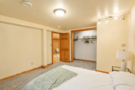 2007 2nd Avenue SE Austin MN 55912