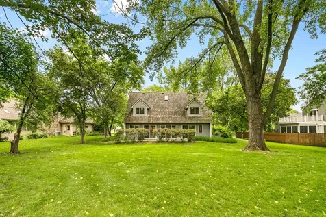 14711 Woodruff Road Wayzata MN 55391